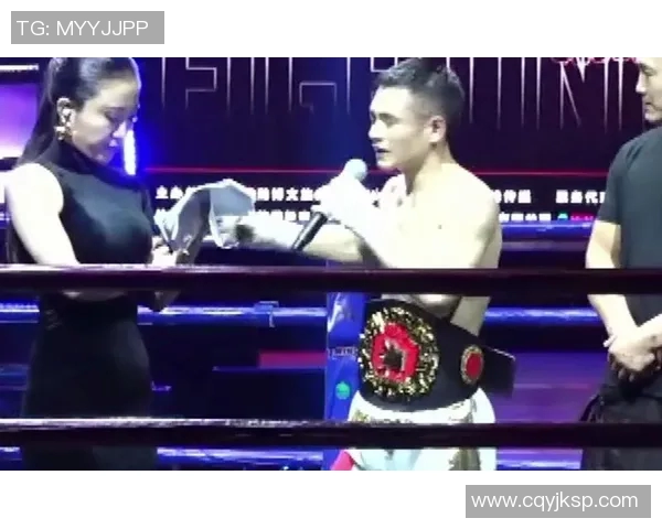 中国拳击手拿下职业金腰带,跻身国际前十 中国拳击手拿下职业金腰带,跻身国际前十